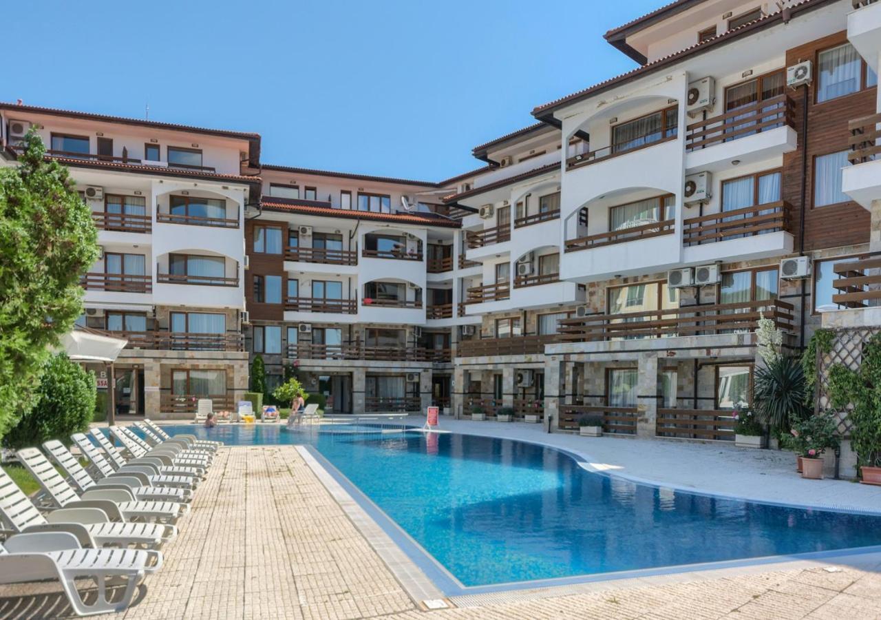 Robinson Beach Apartments Елените Экстерьер фото